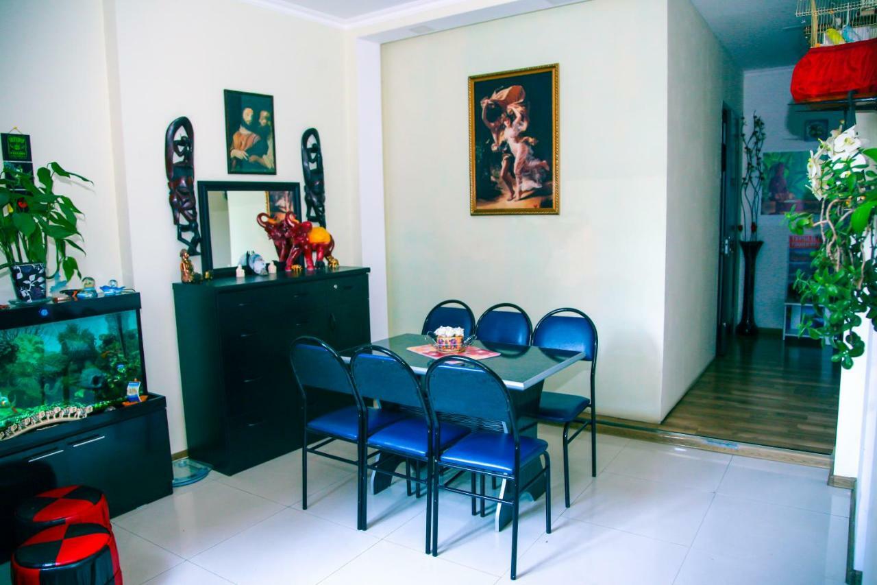 Guesthouse Different Тбилиси Экстерьер фото