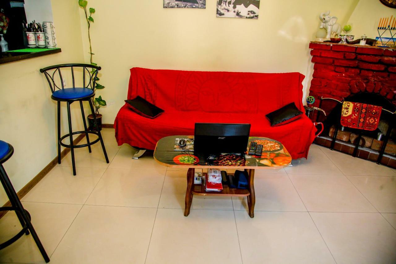 Guesthouse Different Тбилиси Экстерьер фото