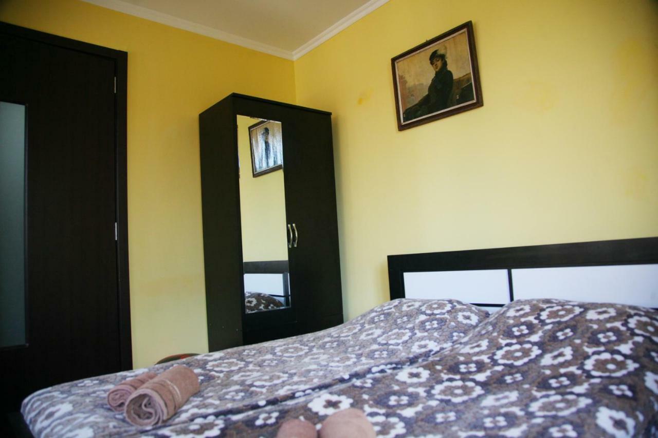 Guesthouse Different Тбилиси Экстерьер фото